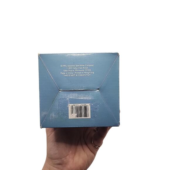 Vtg Deluxe Easter Collectible Egg Church Porcelain House Bunny Spring Hand Paint - Picture 13 of 13